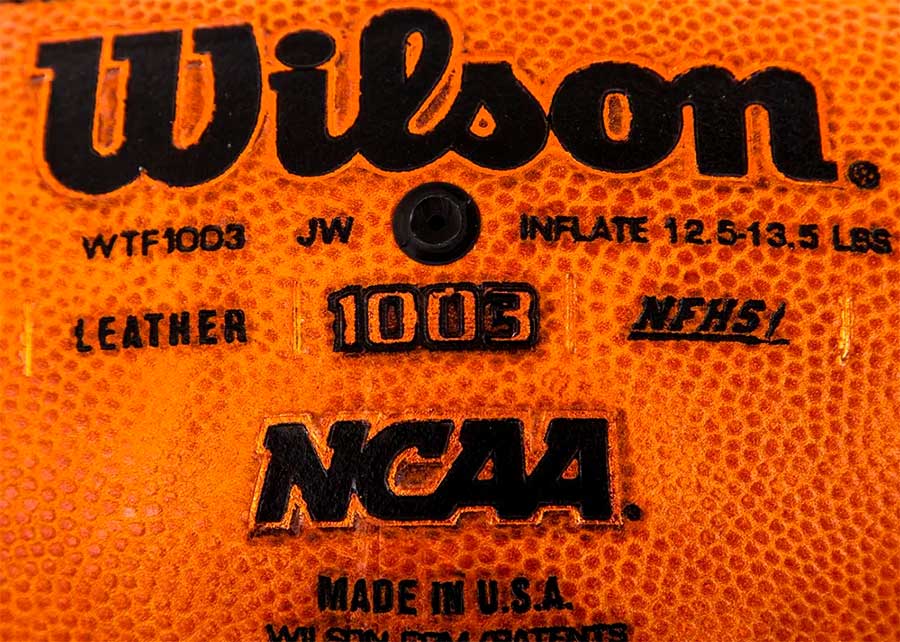 фото Мяч для американского футбола Wilson GST1003 FOOTBALL в интернет-магазине спортивных товаров МЯЧИКИ