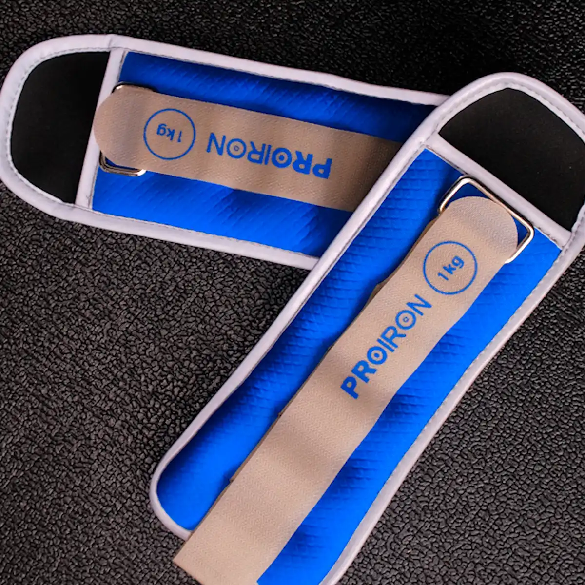 фото Утяжелители для рук и ног Proiron, 2 шт. по 1 кг, арт. УТ210 в интернет-магазине спортивных товаров МЯЧИКИ