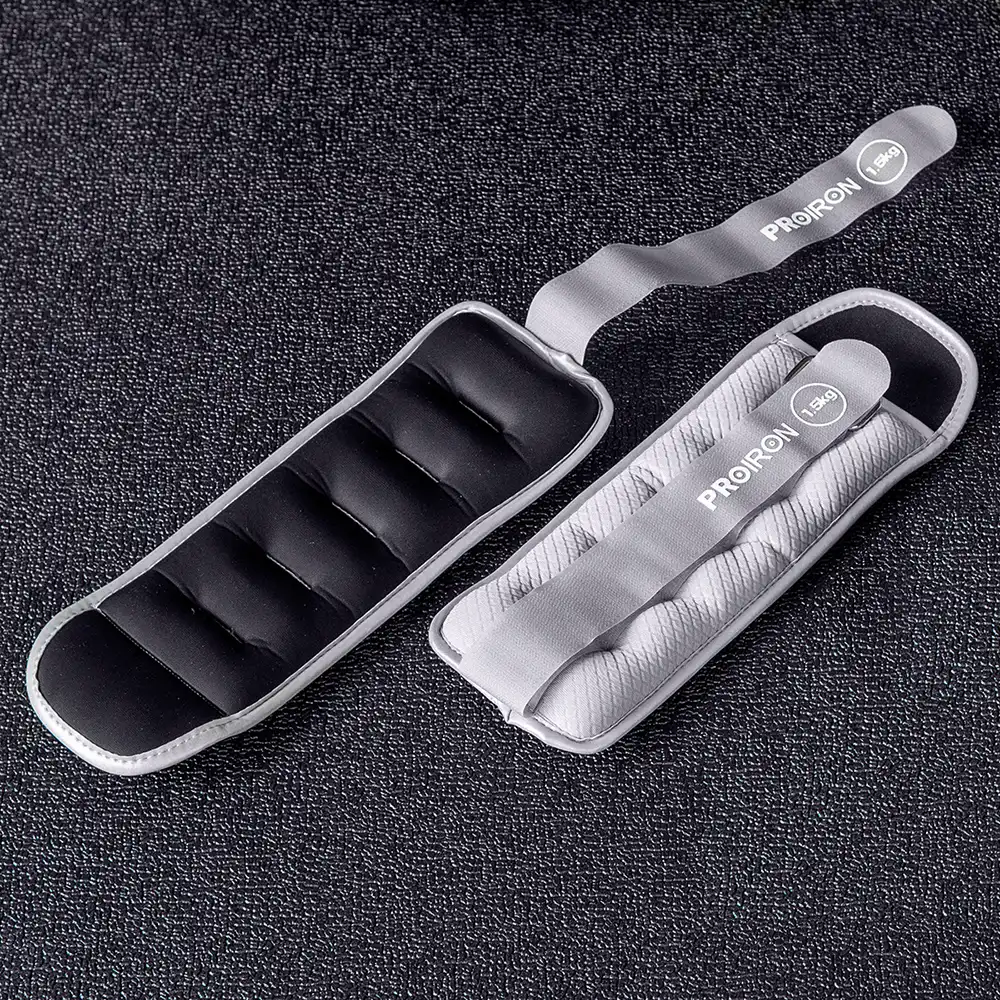 фото Утяжелители для рук и ног Proiron, 2 шт. по 1,5 кг, арт. УТ215 в интернет-магазине спортивных товаров МЯЧИКИ