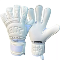 фото Вратарские перчатки 4Keepers Champ Gold White VI RF2G в интернет-магазине спортивных товаров МЯЧИКИ