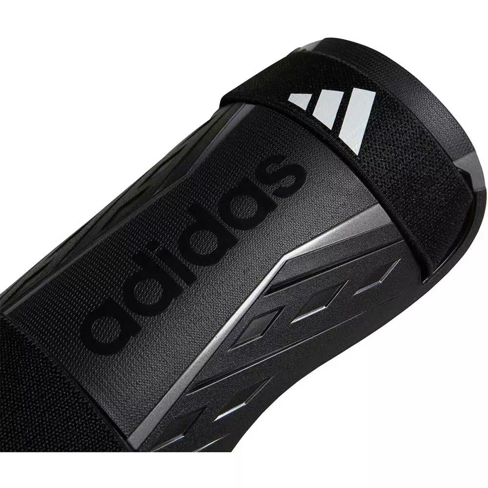 фото Щитки футбольные ADIDAS Tiro SG Training black в интернет-магазине спортивных товаров МЯЧИКИ