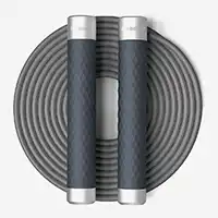 фото Скакалка скоростная Proiron ПРОФИ с подшипником, черная, арт. ПРО1201 в интернет-магазине спортивных товаров МЯЧИКИ