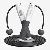 фото Скакалка умная с дисплеем Proiron, бело-серая, арт. ПРО043 в интернет-магазине спортивных товаров МЯЧИКИ