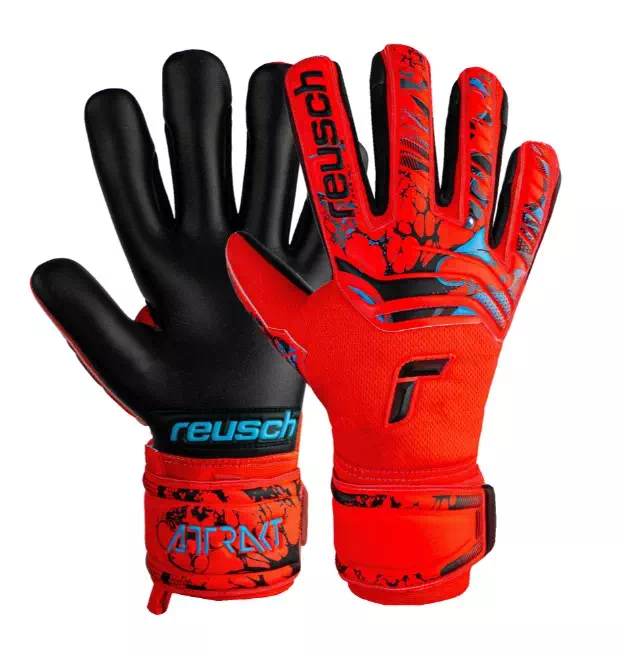 фото Вратарские перчатки REUSCH Attrakt Grip Evolution Red в интернет-магазине спортивных товаров МЯЧИКИ