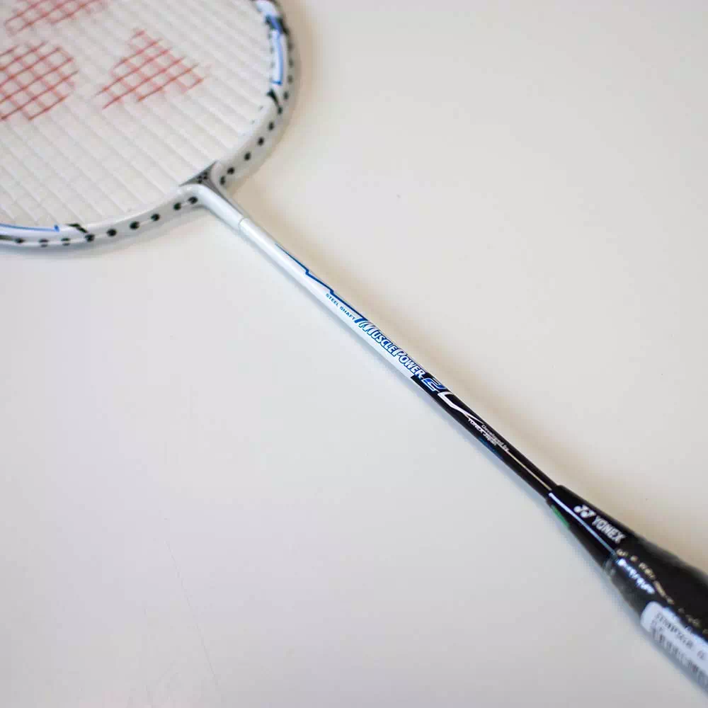 фото Ракетка для бадминтона Yonex Muscle Power2 в интернет-магазине спортивных товаров МЯЧИКИ